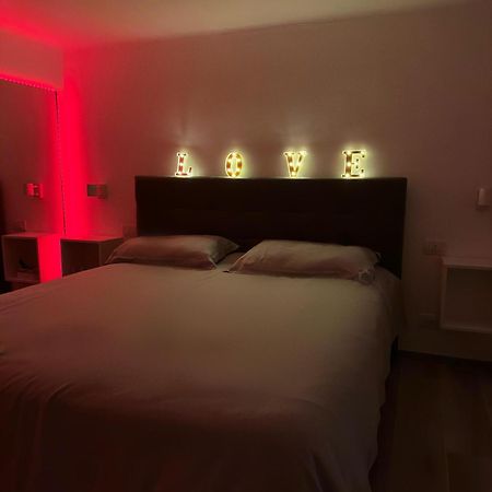 Visavi' Luxury Room Torre A Mare Eksteriør bilde